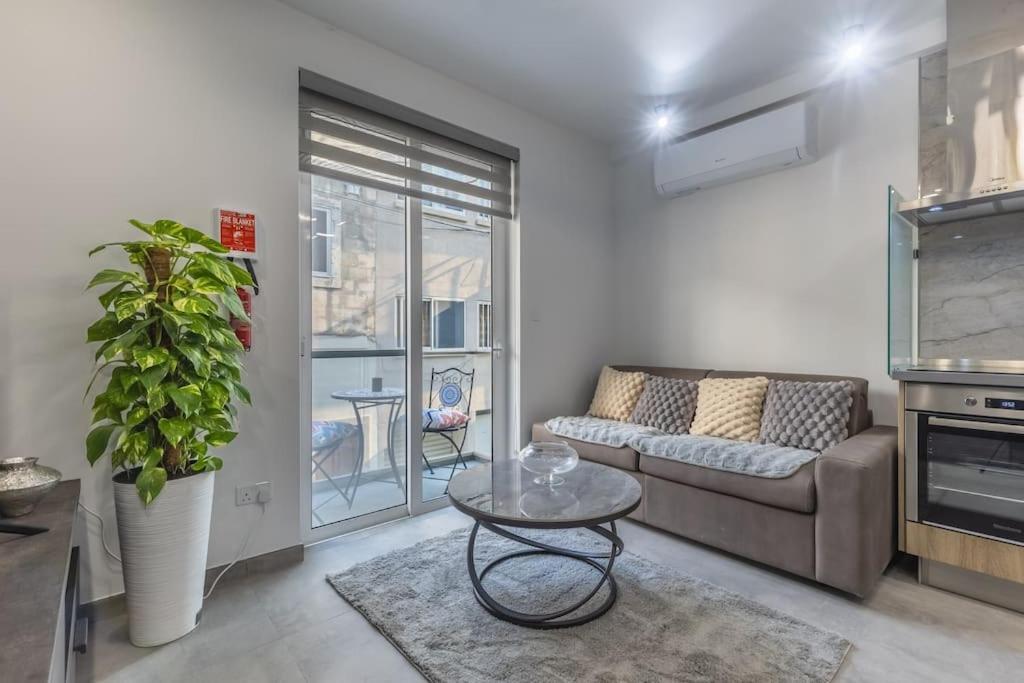 Nocturnal Elegance By Solea Appartement